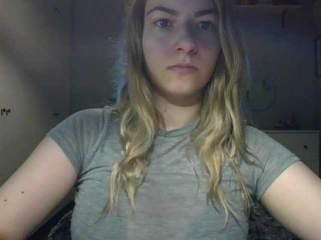 RosieJune live cam on BongaCams