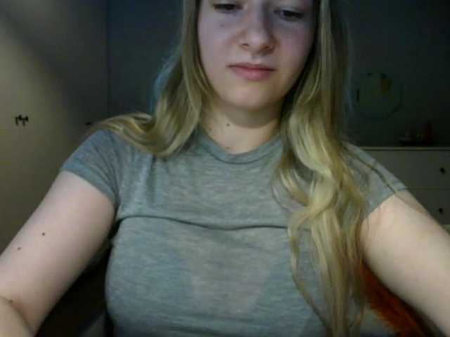 RosieJune live cam on BongaCams