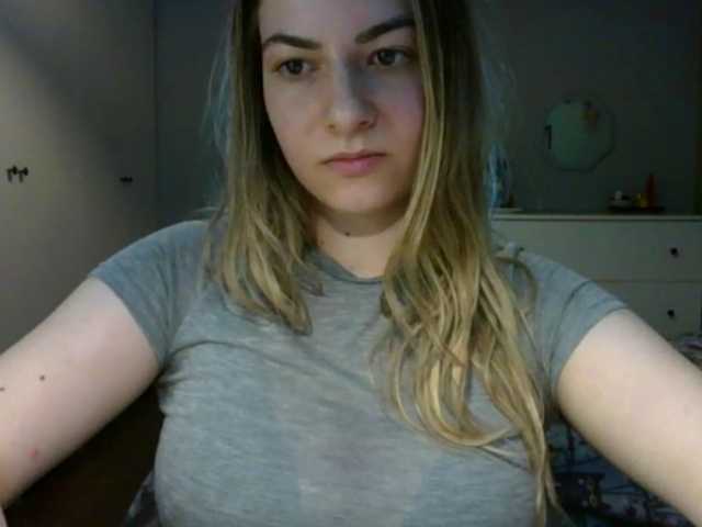 RosieJune live cam on BongaCams