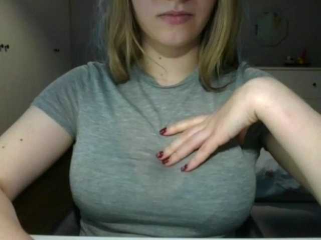 RosieJune live cam on BongaCams