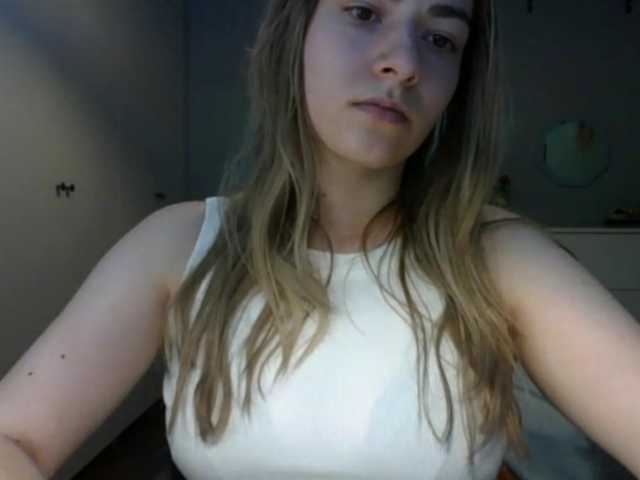 RosieJune live cam on BongaCams