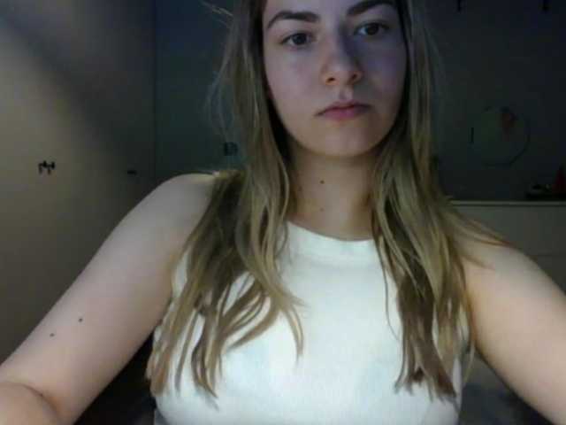RosieJune live cam on BongaCams