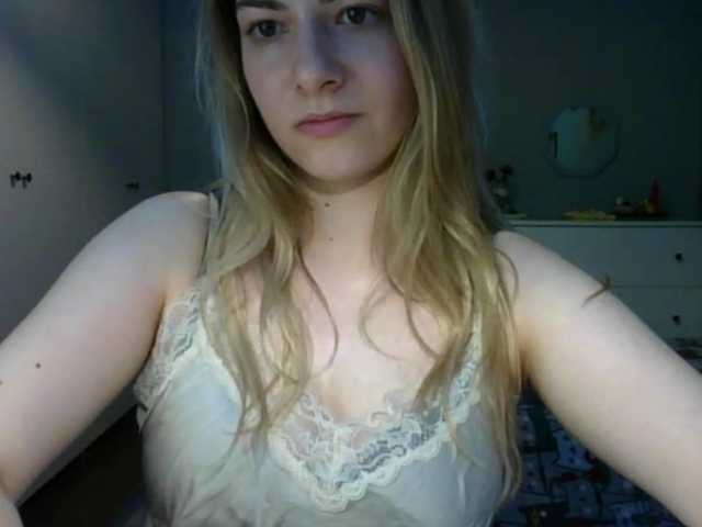 RosieJune live cam on BongaCams