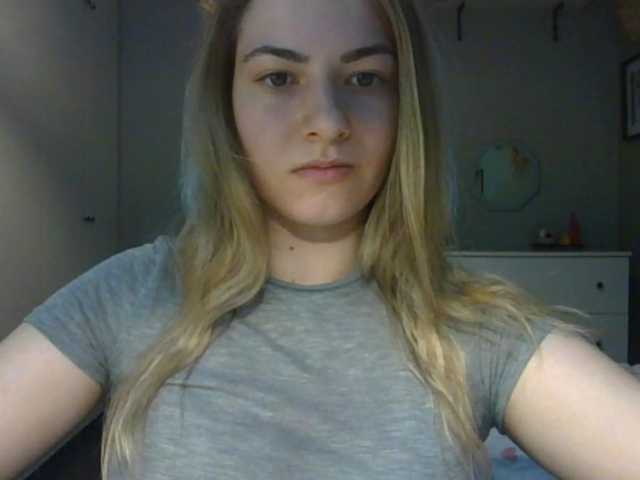RosieJune live cam on BongaCams