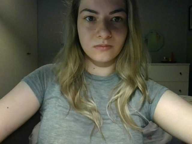 RosieJune live cam on BongaCams