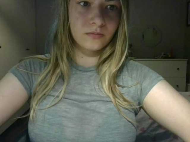 RosieJune live cam on BongaCams