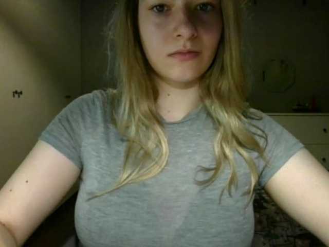RosieJune live cam on BongaCams