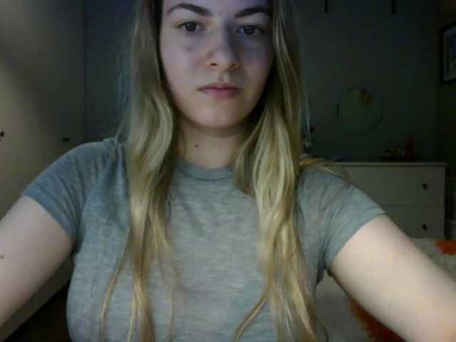 RosieJune live cam on BongaCams