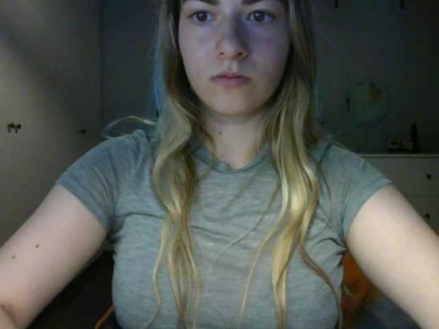 RosieJune live cam on BongaCams