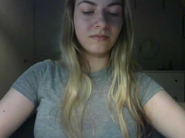 RosieJune live cam on BongaCams