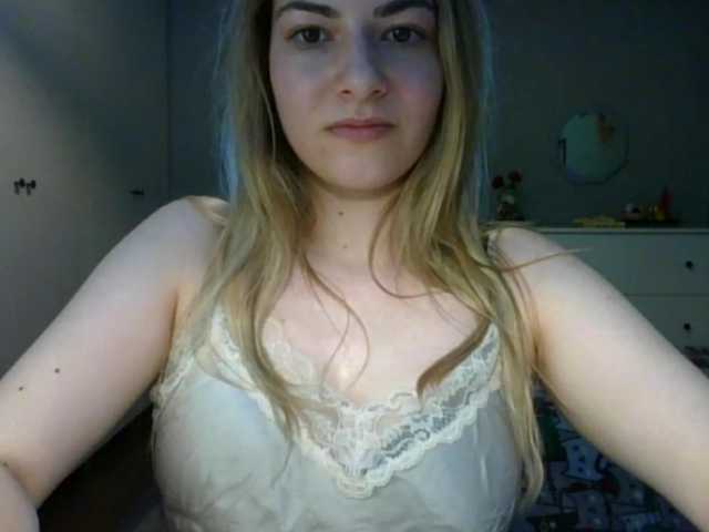 RosieJune live cam on BongaCams
