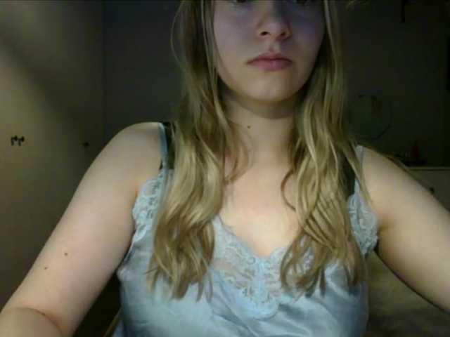 RosieJune live cam on BongaCams