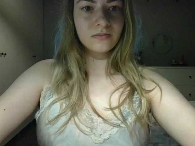 RosieJune live cam on BongaCams