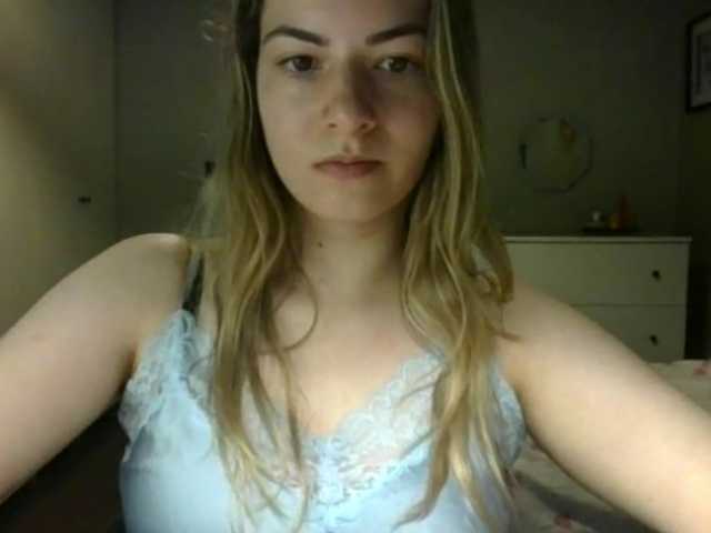 RosieJune live cam on BongaCams