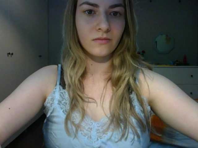 RosieJune live cam on BongaCams