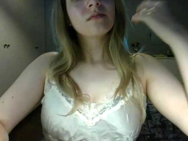 RosieJune live cam on BongaCams