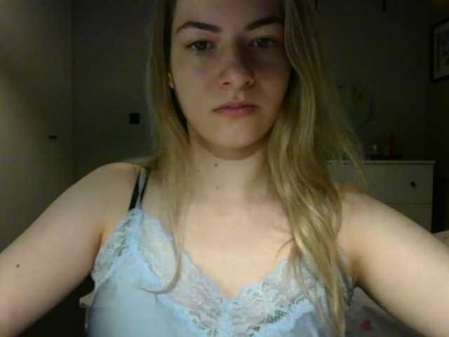 RosieJune live cam on BongaCams