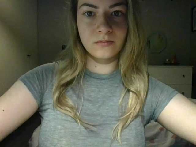 RosieJune live cam on BongaCams