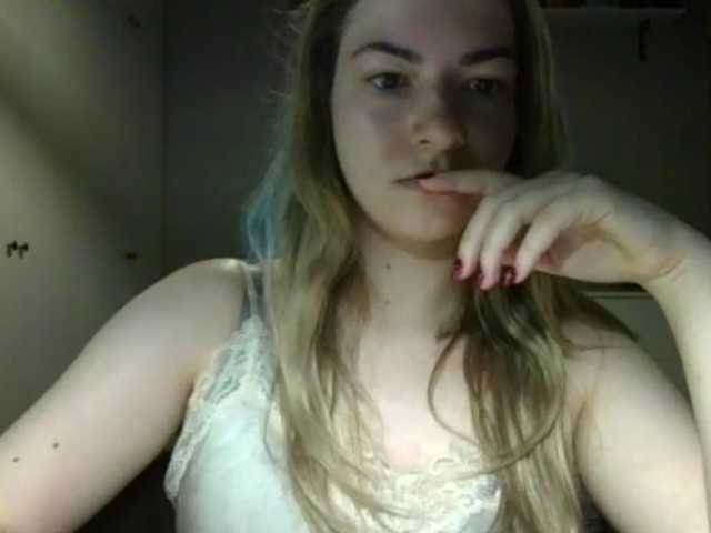 RosieJune live cam on BongaCams