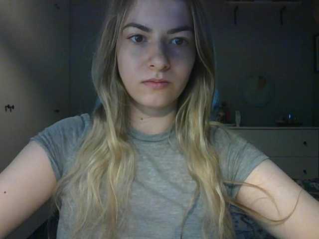 Chat with RosieJune live cam