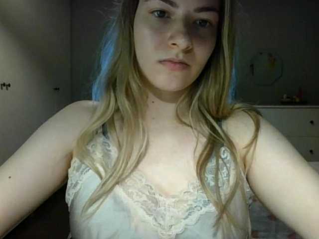 RosieJune live cam preview