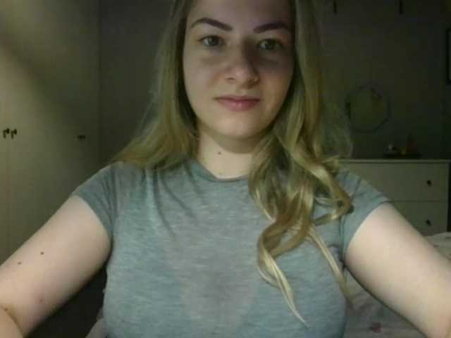 RosieJune live cam on BongaCams