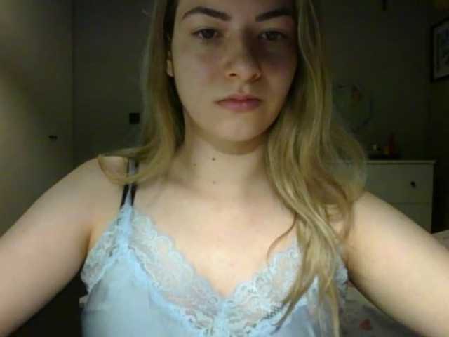 RosieJune live cam on BongaCams