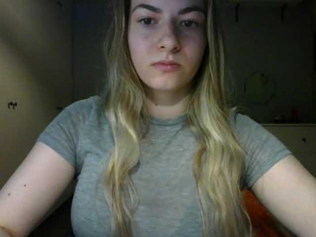 RosieJune live cam on BongaCams