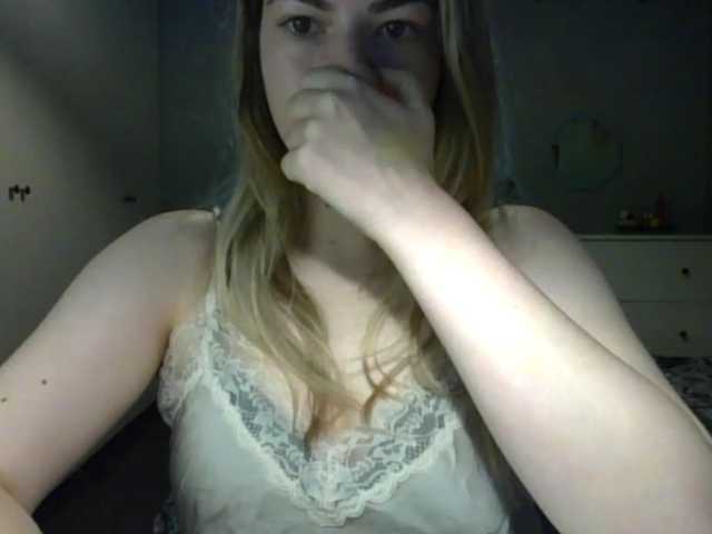 RosieJune live cam preview