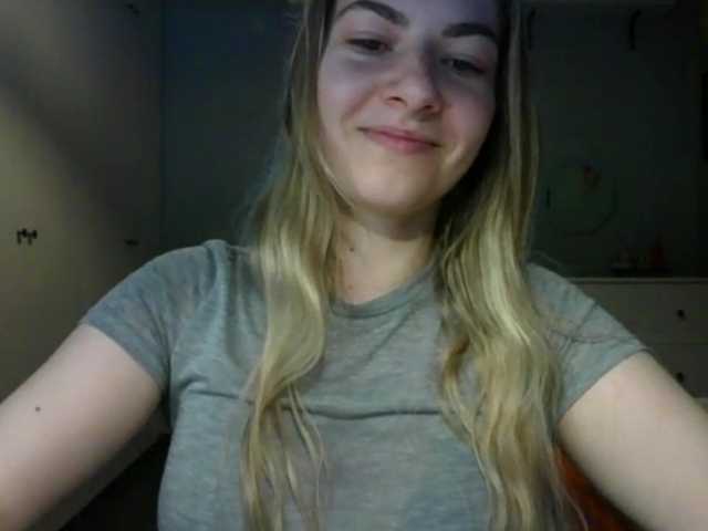 RosieJune live cam on BongaCams
