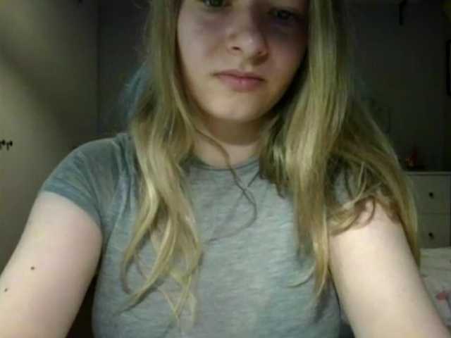 RosieJune live cam preview