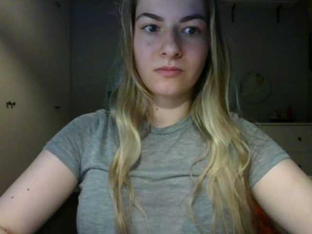 RosieJune live cam on BongaCams