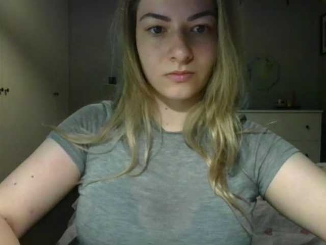 RosieJune live cam on BongaCams