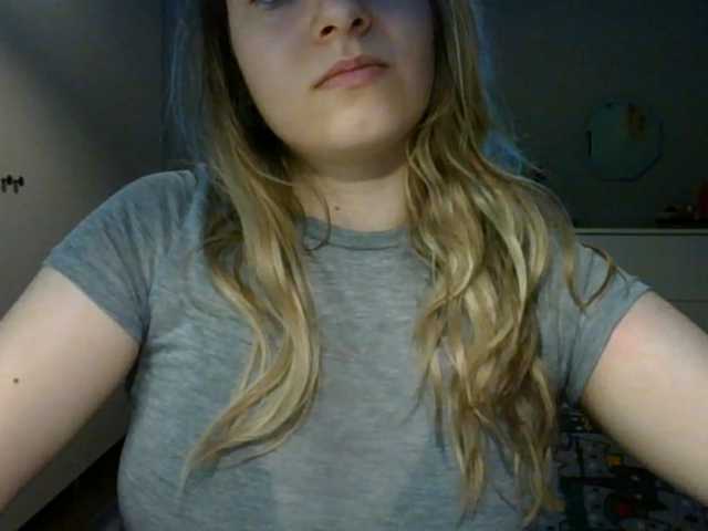 RosieJune live cam on BongaCams