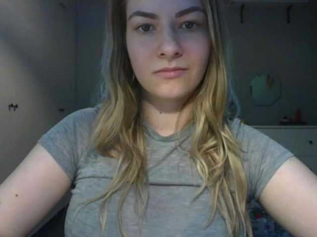 RosieJune live cam on BongaCams