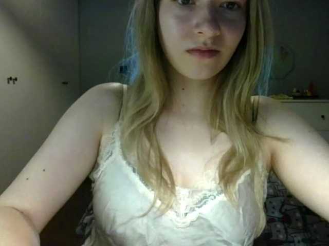 RosieJune live cam on BongaCams