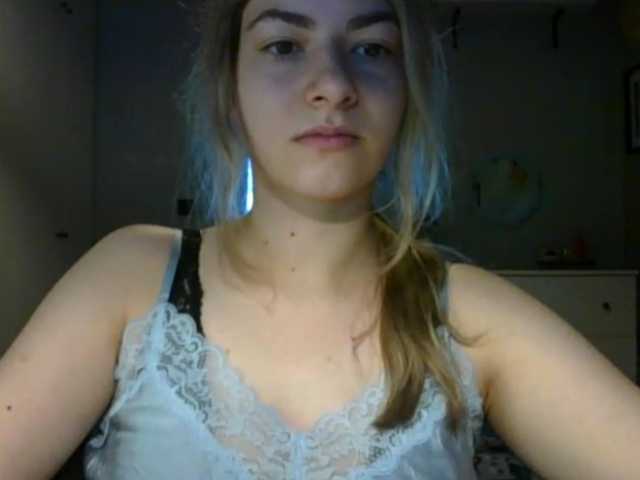 RosieJune live cam on BongaCams