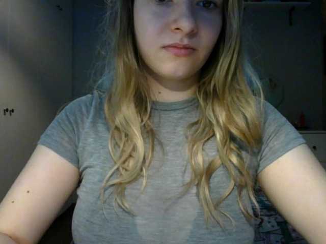 RosieJune live cam on BongaCams