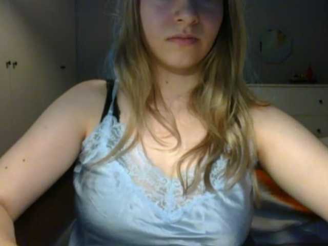 RosieJune live cam on BongaCams