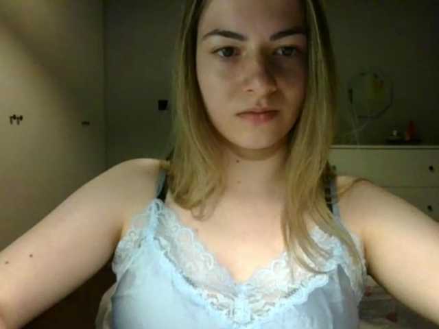 RosieJune live cam on BongaCams