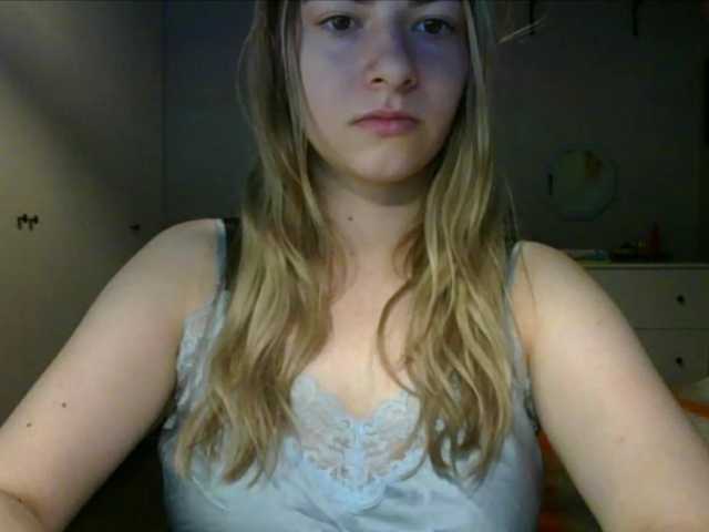 RosieJune live cam on BongaCams