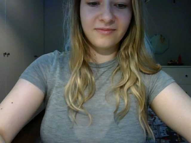 RosieJune live cam on BongaCams