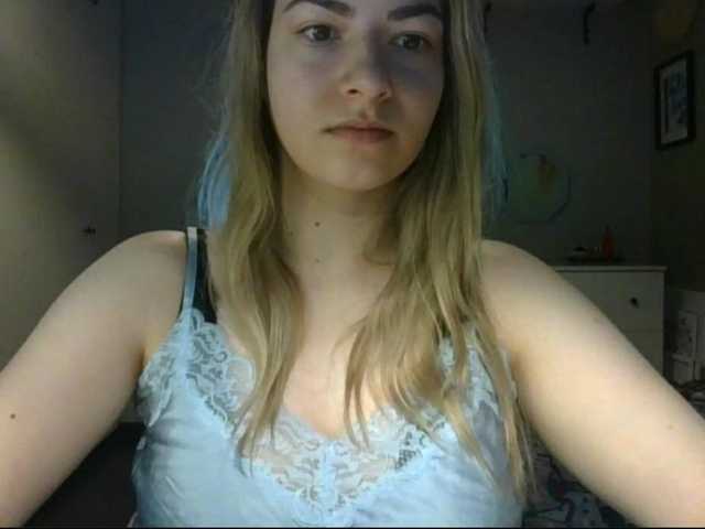 RosieJune live cam on BongaCams