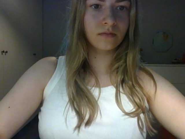 RosieJune live cam on BongaCams