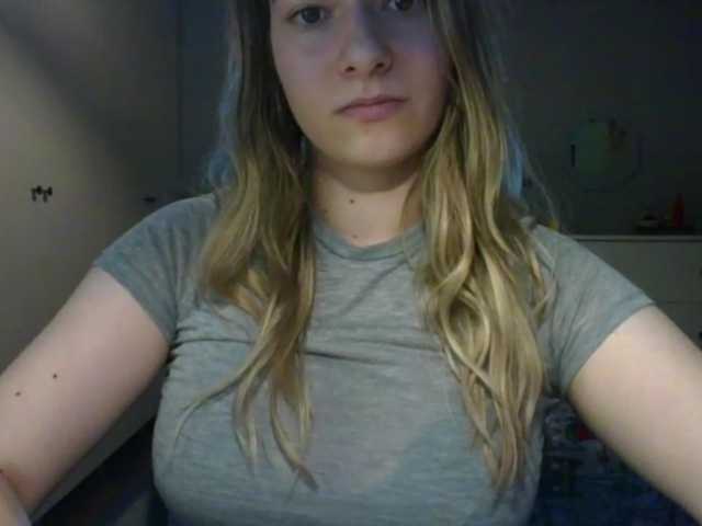 RosieJune live cam on BongaCams