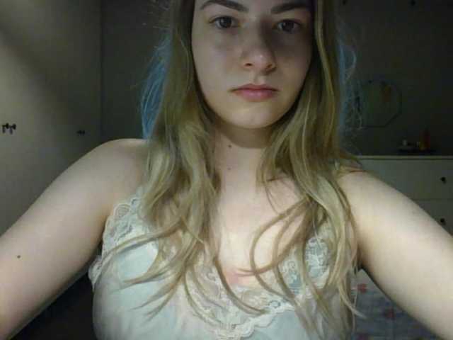 RosieJune live cam on BongaCams