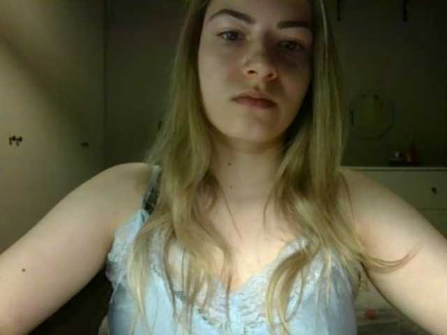 RosieJune live cam on BongaCams