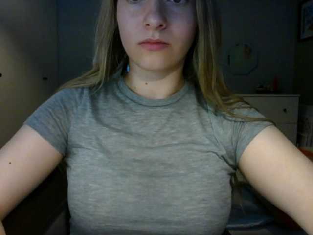 RosieJune live cam on BongaCams