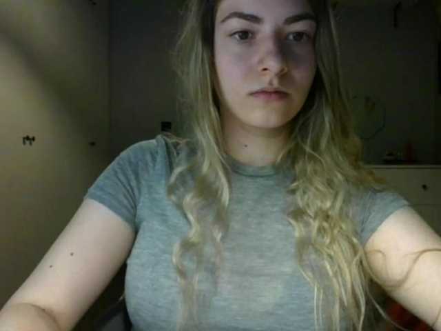 RosieJune live cam on BongaCams