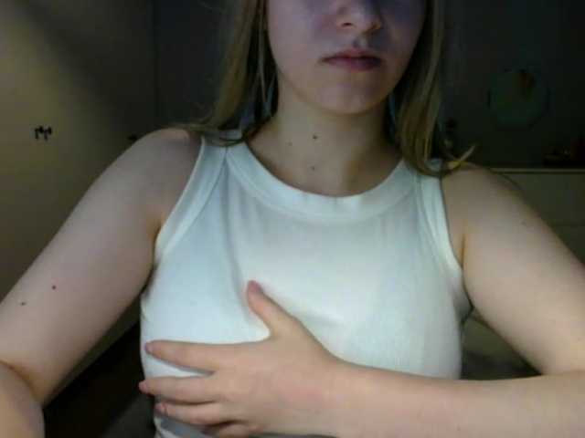 RosieJune live cam on BongaCams